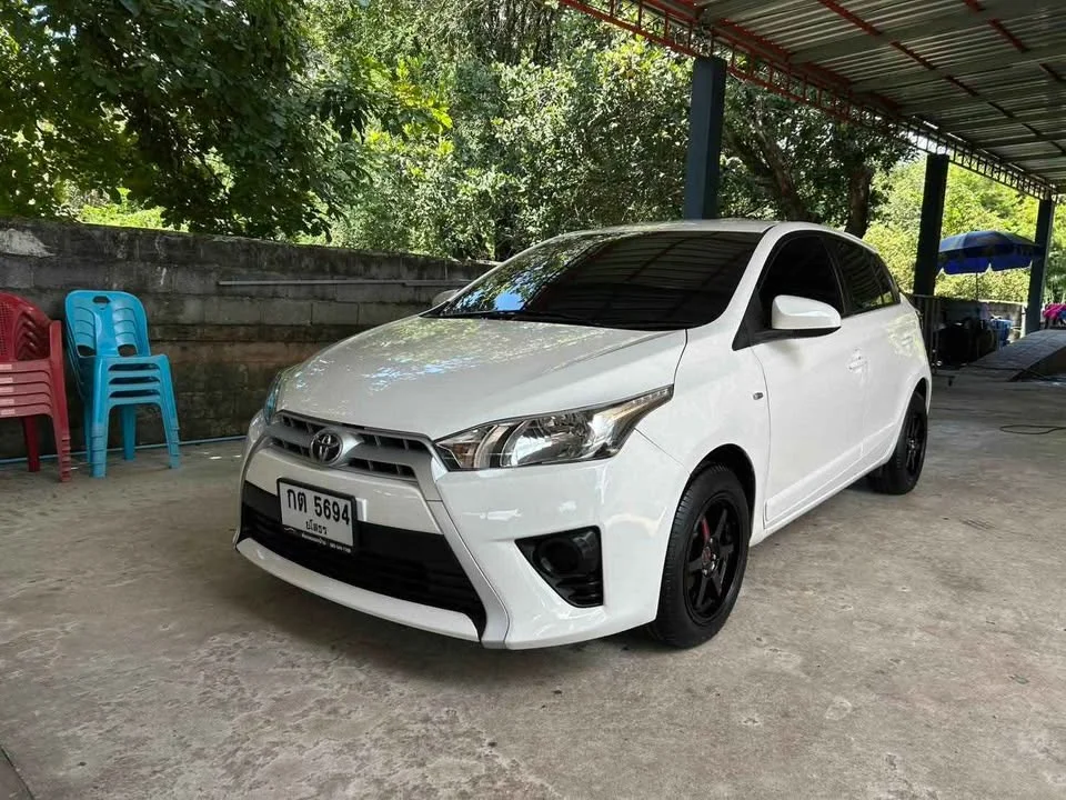 2015 Toyota Yaris III 3
