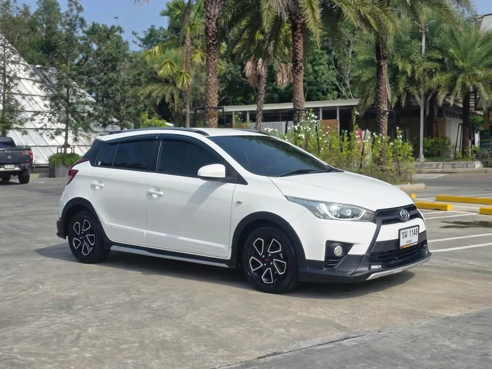 2017 Toyota Yaris III 3