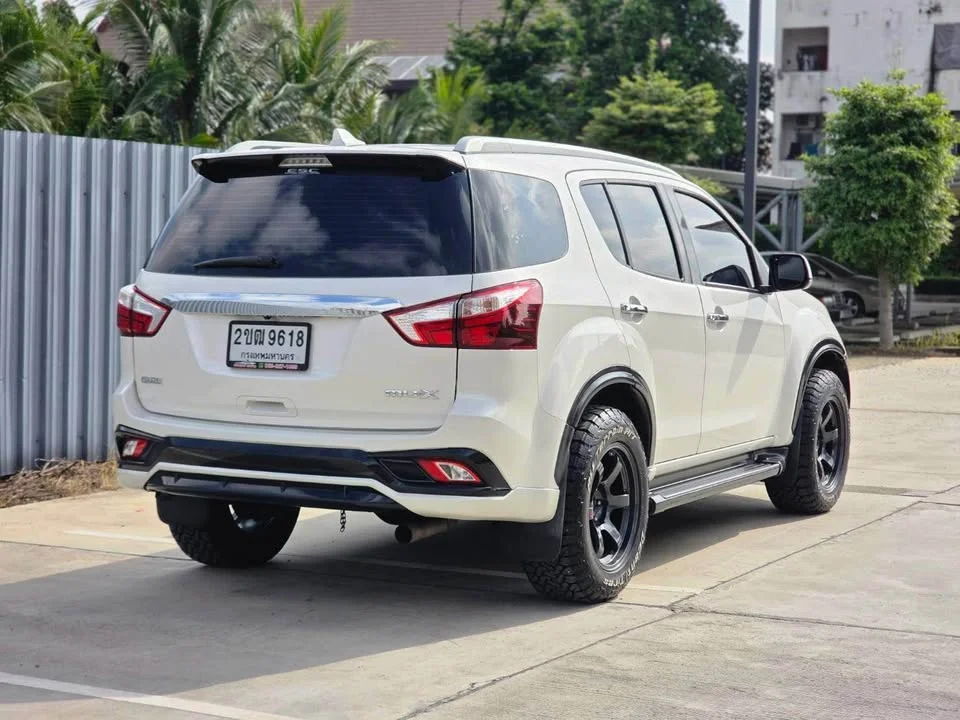 2019 Isuzu MU-X I 2