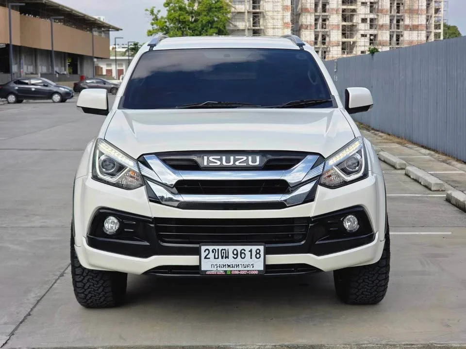 2019 Isuzu MU-X I 3