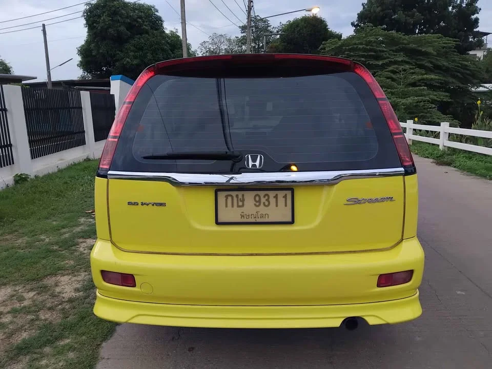 2003 Honda Stream I 2