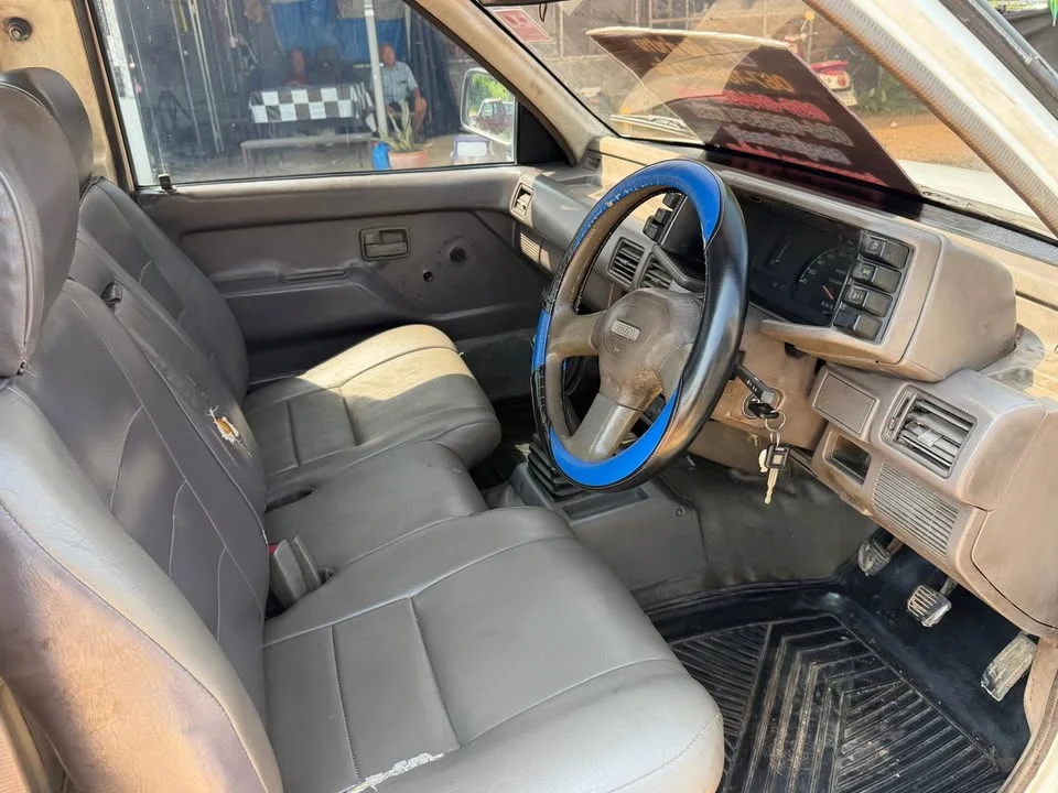 1993 Isuzu TFR III 3