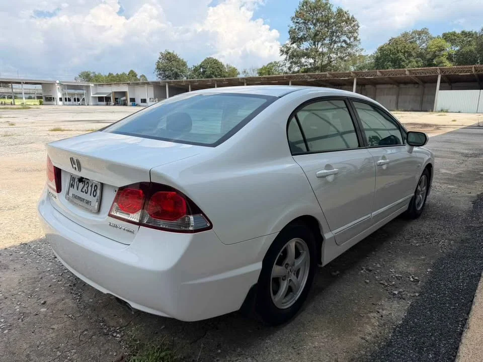 2011 Honda Civic VIII 2