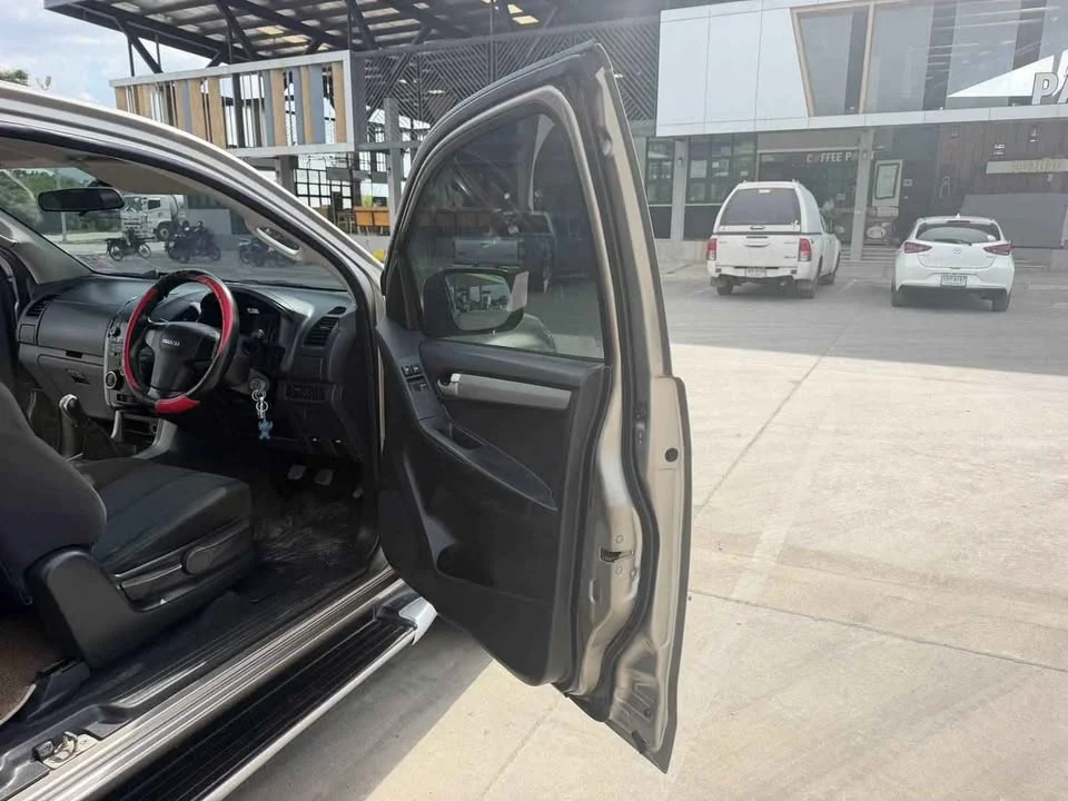 2012 Isuzu D-Max II (RT) 2