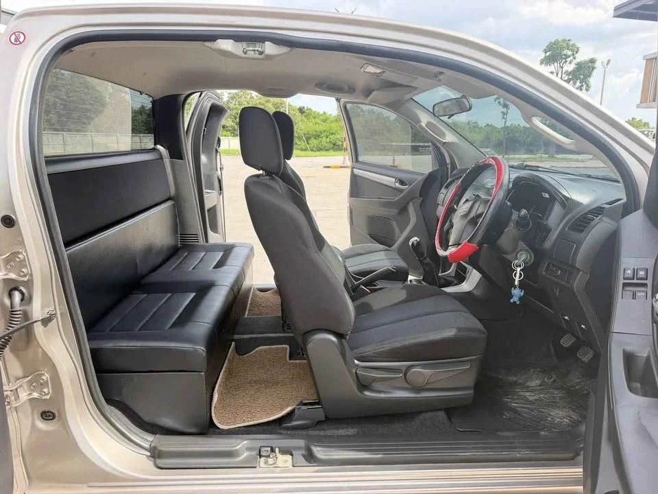 2012 Isuzu D-Max II (RT) 3