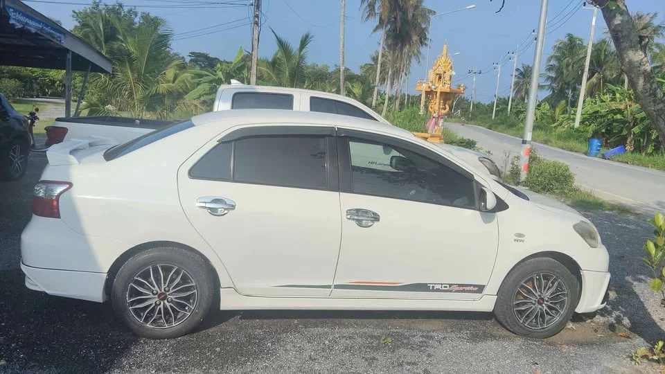 2013 Toyota Vios II 3