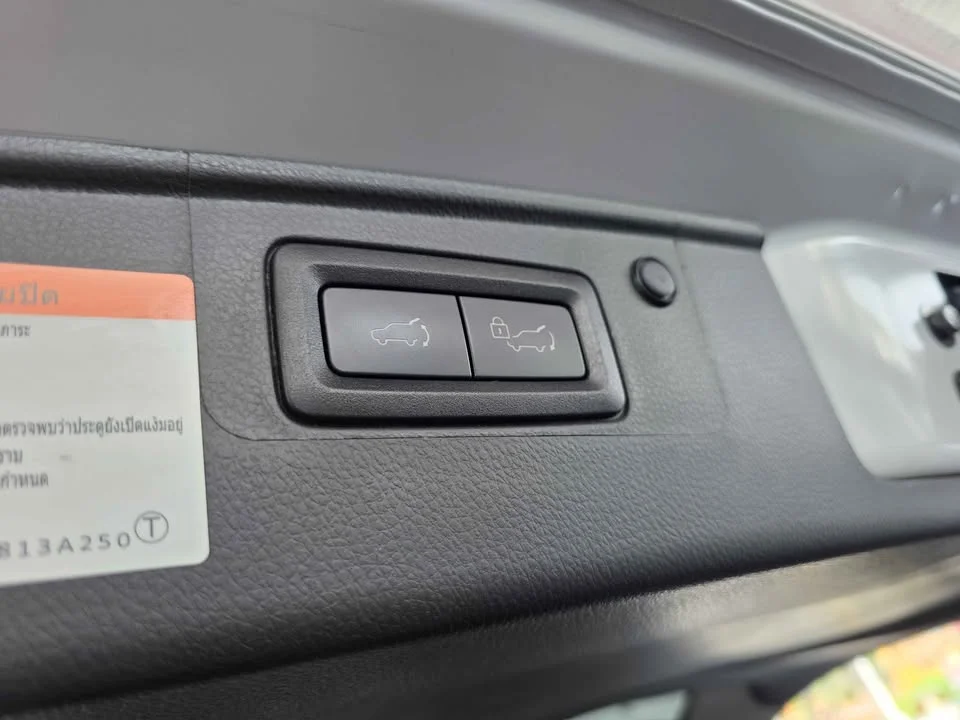 2023 Mitsubishi Pajero Sport III 2