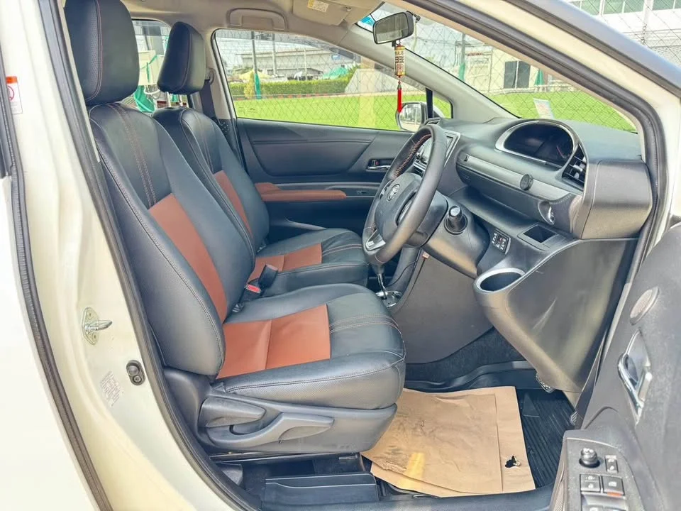 2016 Toyota Sienta II 3