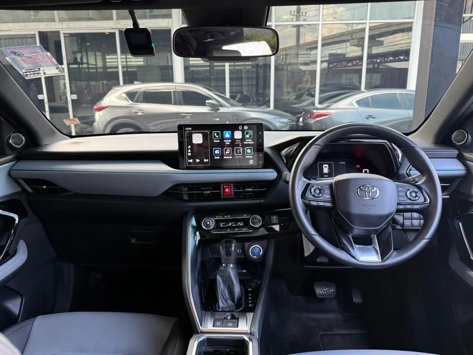 2023 Toyota Yaris Cross AC200 2
