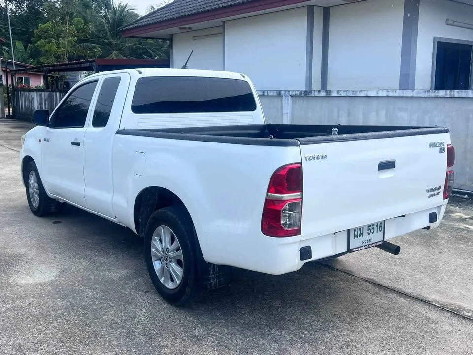 2014 Toyota Hilux VII 3