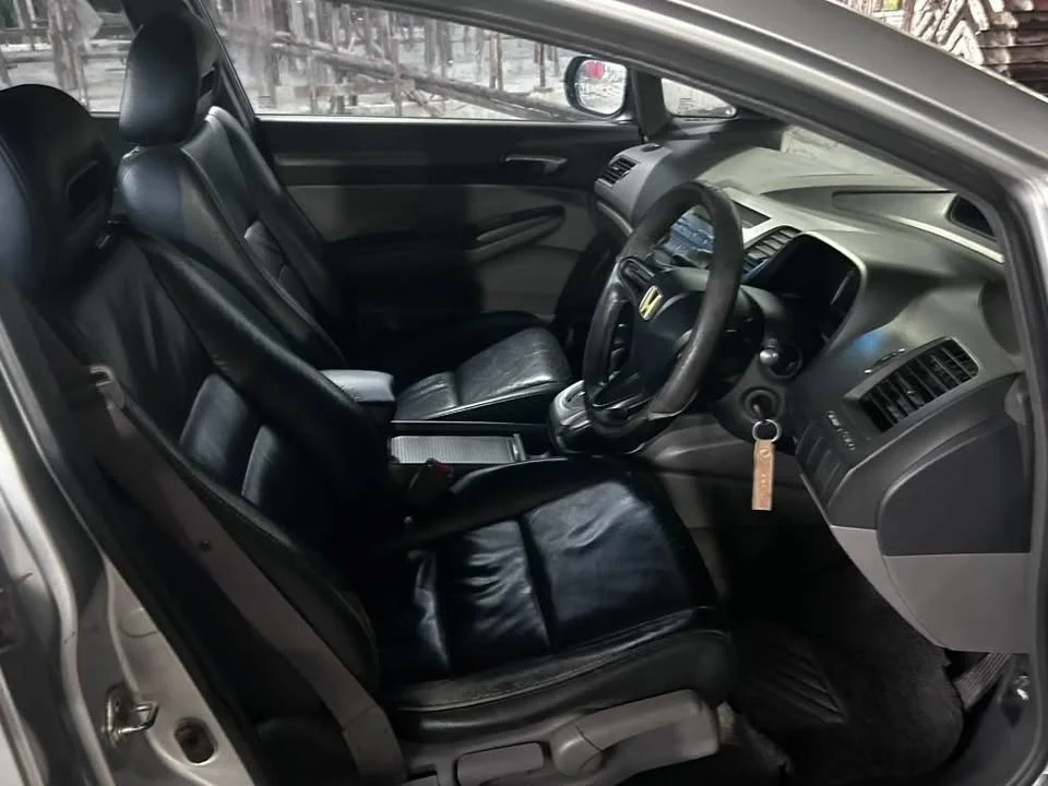 2005 Honda Civic VIII 2