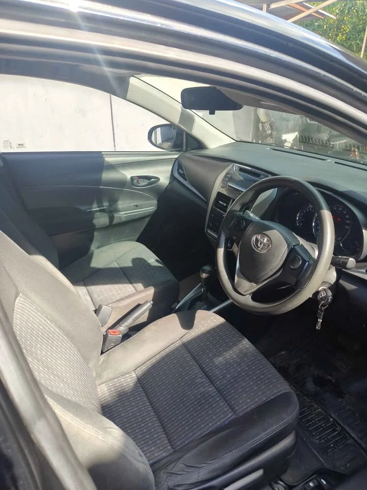 2017 Toyota Yaris ATIV III 3
