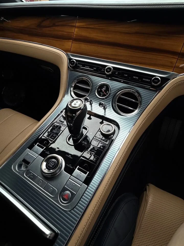 2020 Bentley Continental GT, GTC III 2