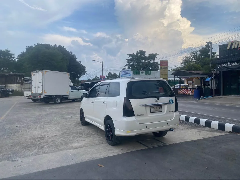 2006 Toyota Innova I 2