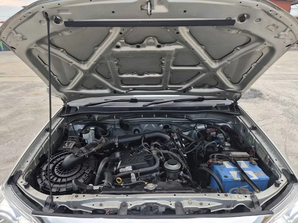 2008 Toyota Fortuner I 3
