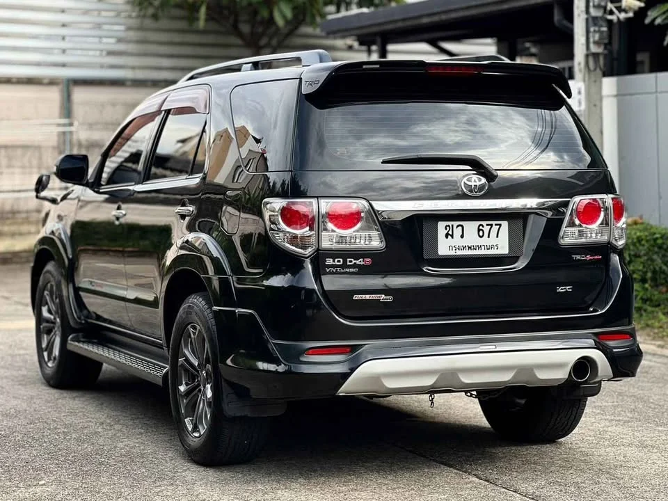 2012 Toyota Fortuner I 2
