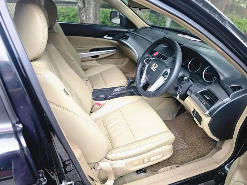 2009 Honda Accord VIII 2