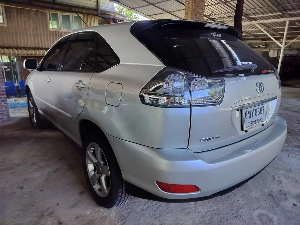 2007 Toyota Harrier II 3