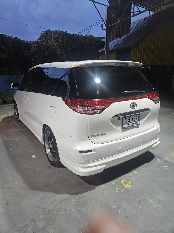 2008 Toyota Estima III 3
