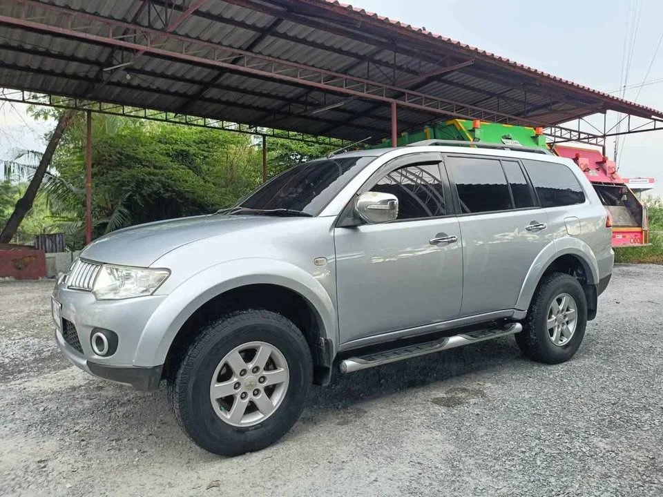 2009 Mitsubishi Pajero Sport II 2