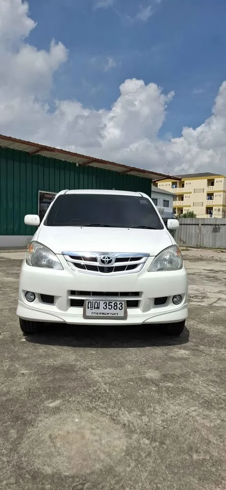 2011 Toyota Avanza I 3