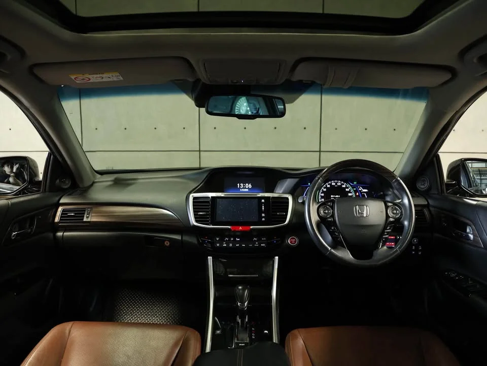 2017 Honda Accord IX 3