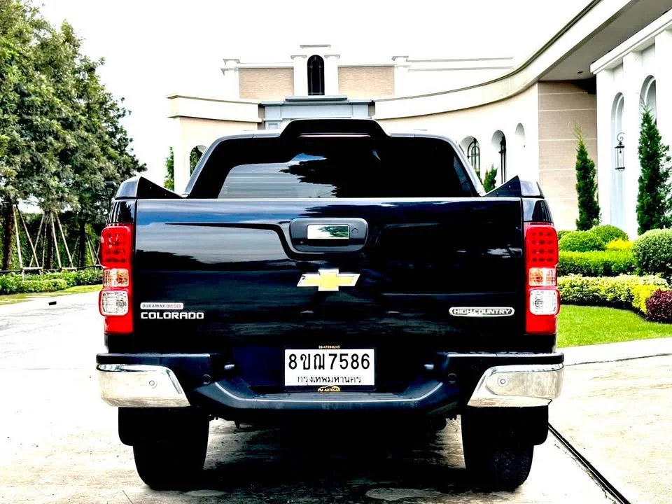 2017 Chevrolet Colorado II 3