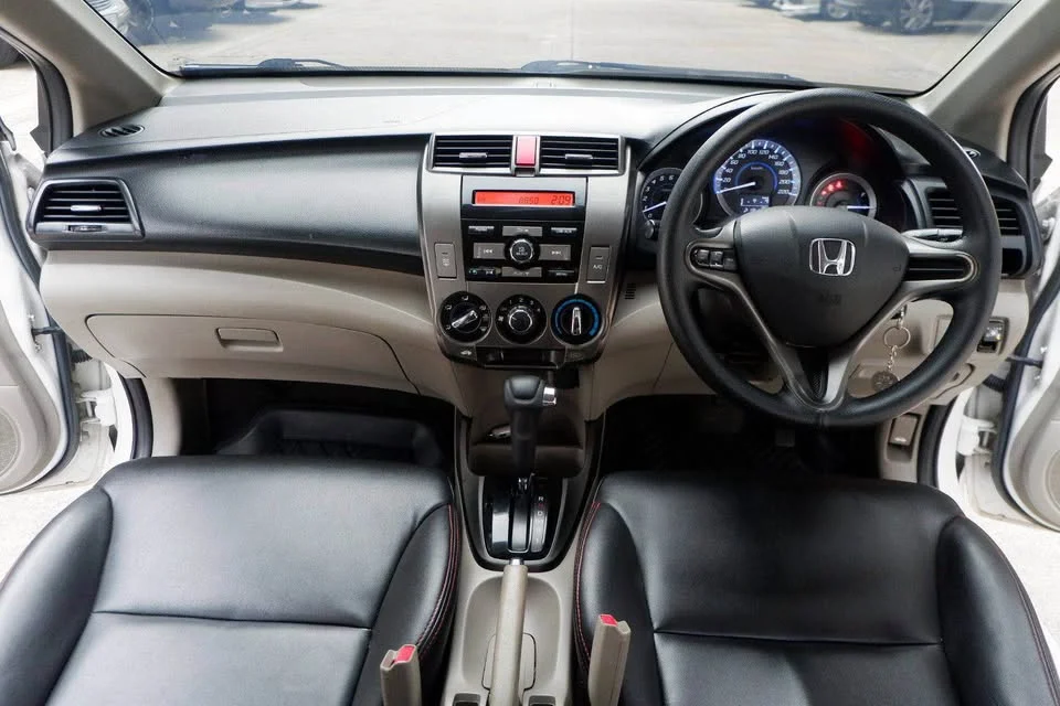 2013 Honda City V 2