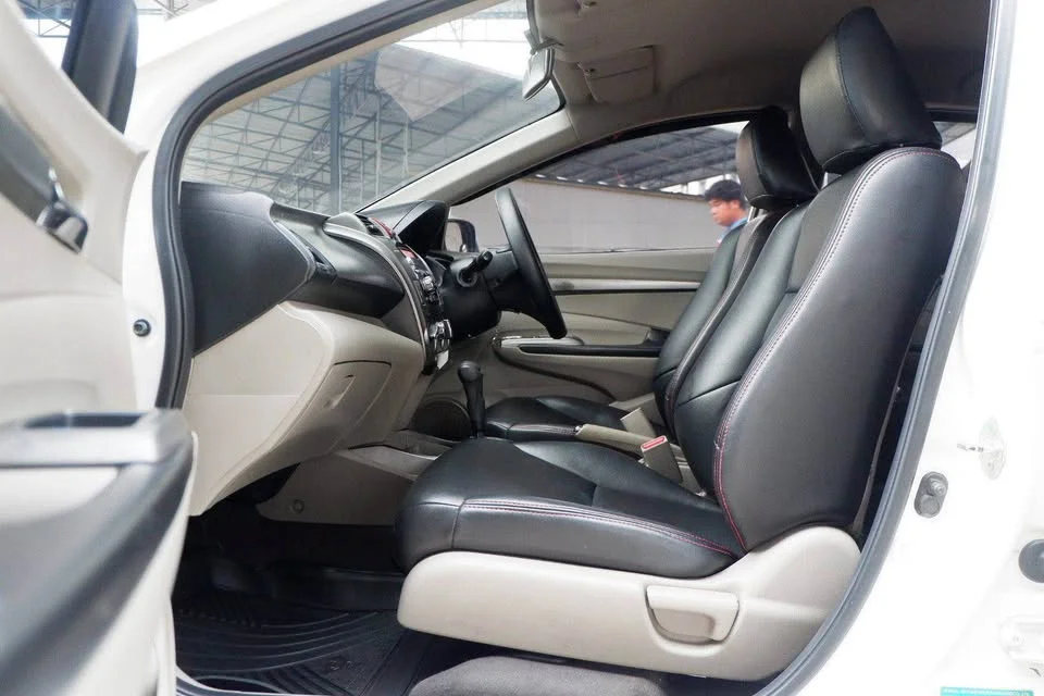 2013 Honda City V 3