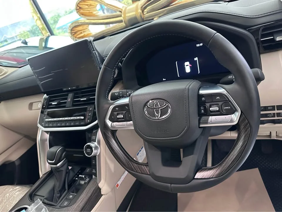 2026 Toyota Land Cruiser J300 3