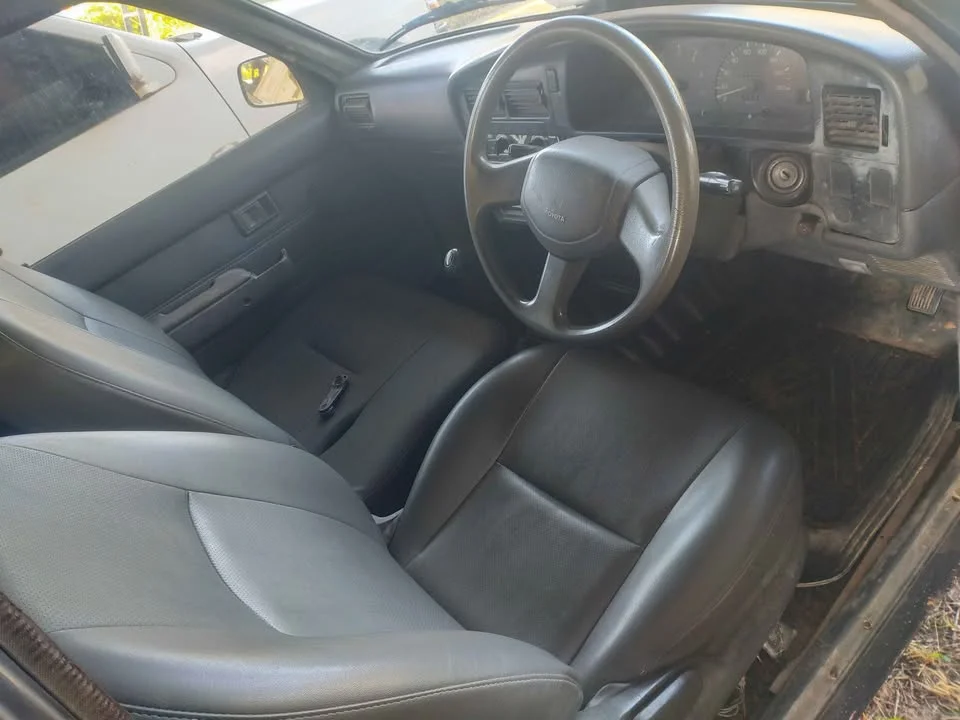 1992 Toyota Hilux Mighty-X V 3