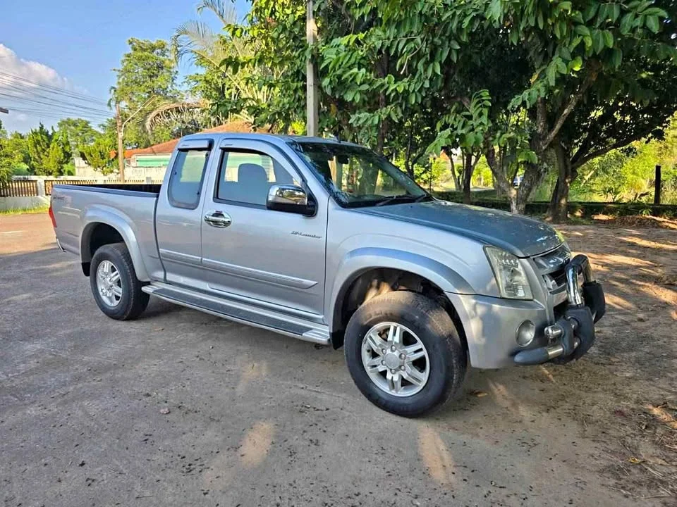 2009 Isuzu D-Max I 3