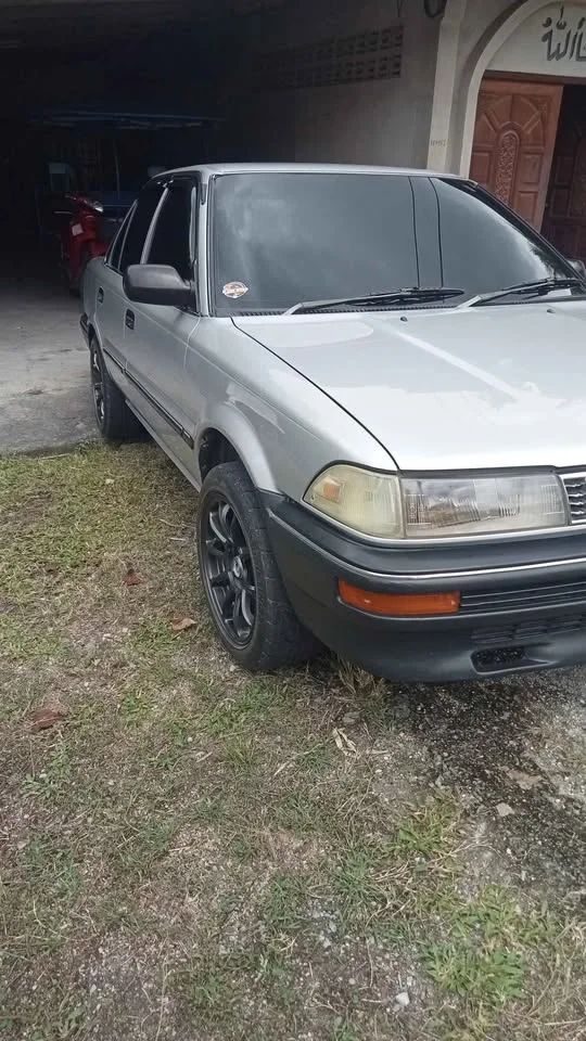 1980 Toyota Corolla Altis VI (E90) 2