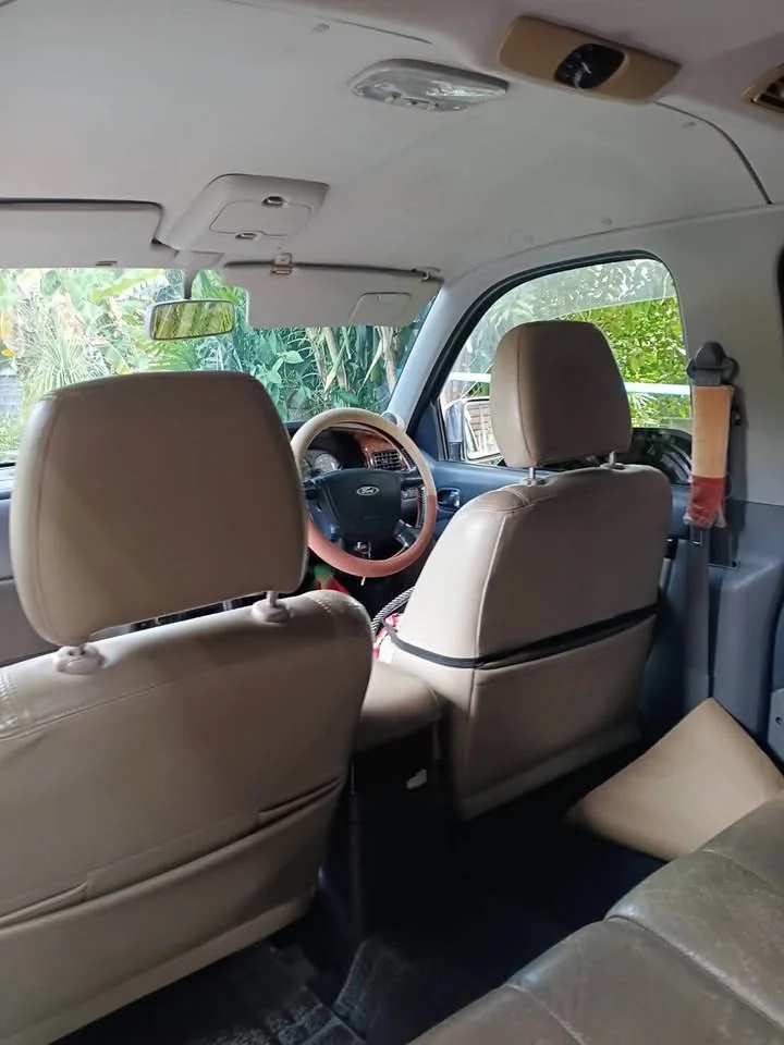 2005 Ford Everest I 3