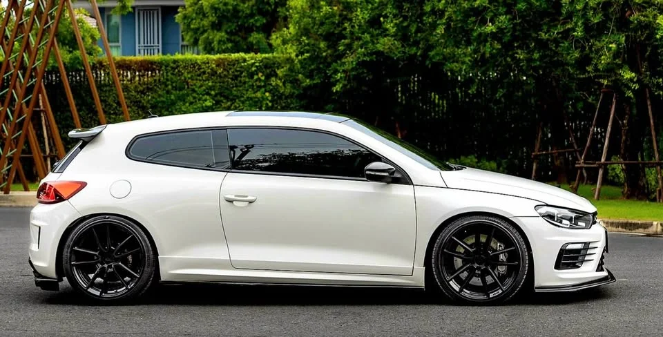 2011 Volkswagen Scirocco III 3