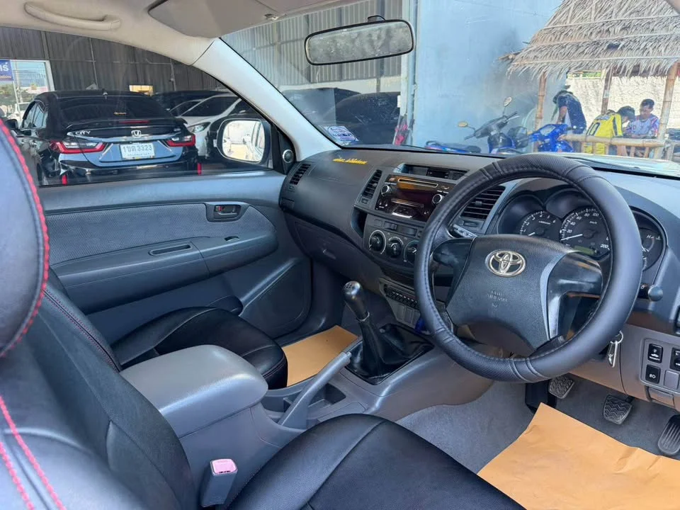 2014 Toyota Hilux VII 2