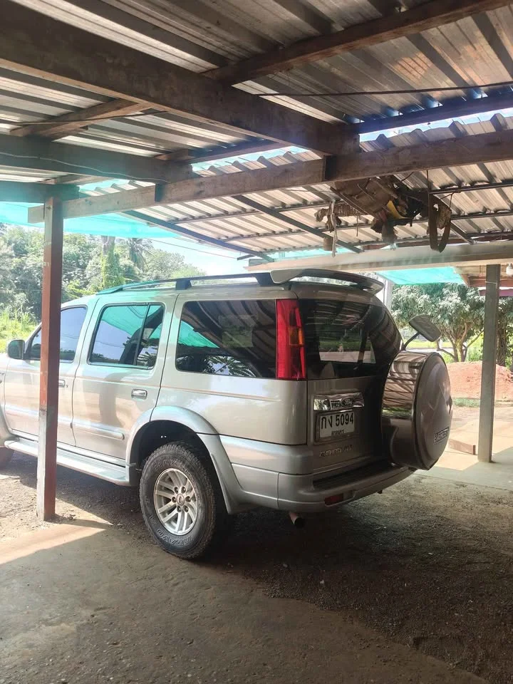 2004 Ford Everest I 3
