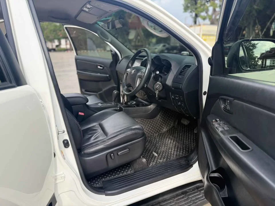 2014 Toyota Fortuner I 3