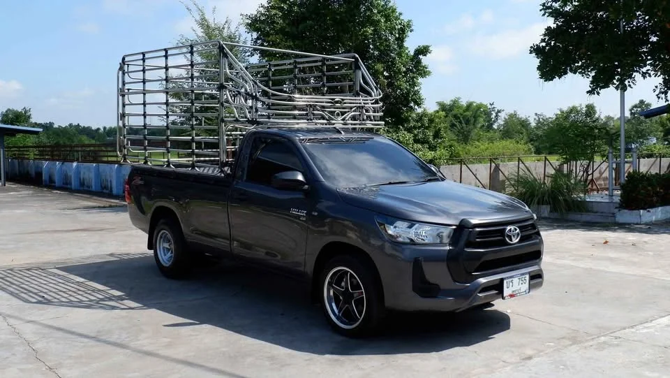 2022 Toyota Hilux VIII 2