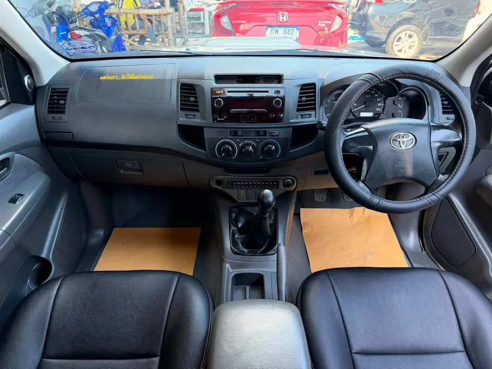 2014 Toyota Hilux VII 2