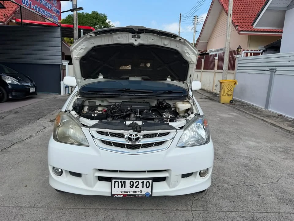 2011 Toyota Avanza I 2