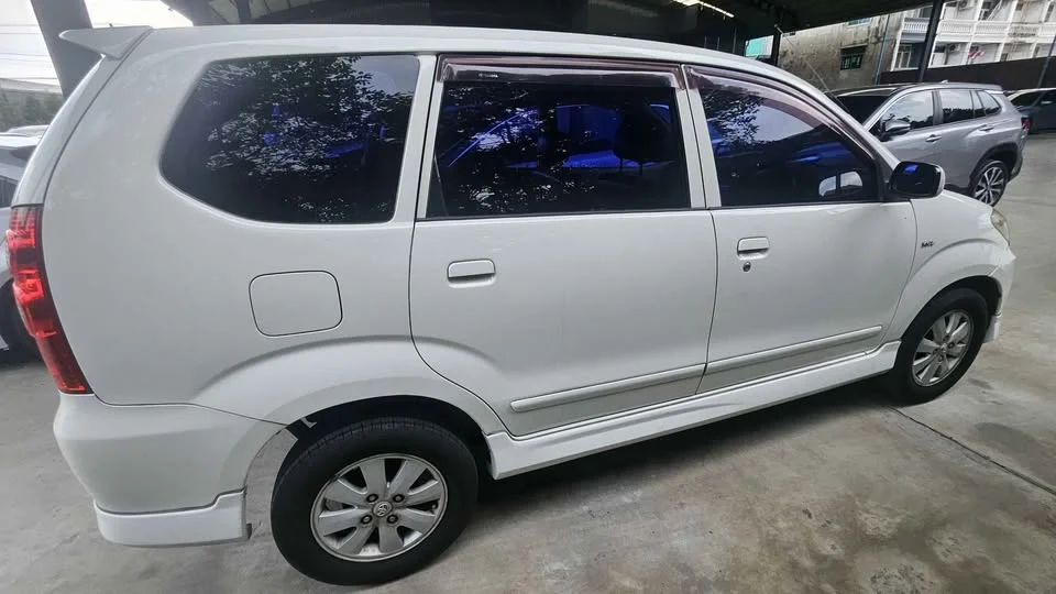 2011 Toyota Avanza I 3