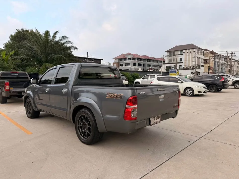 2013 Toyota Hilux VII 3