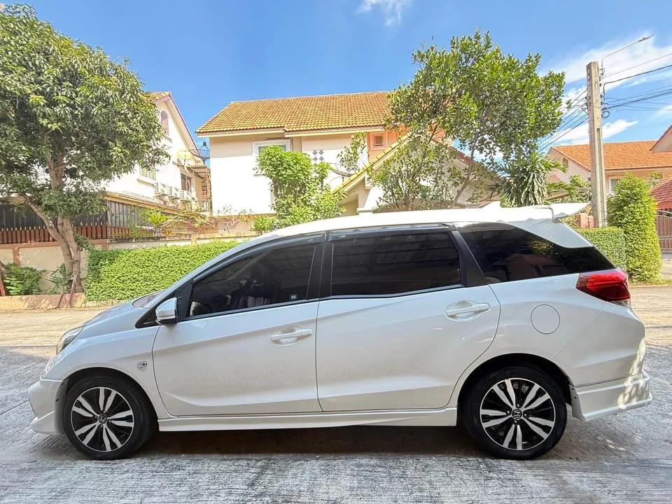 2014 Honda Mobilio II 3