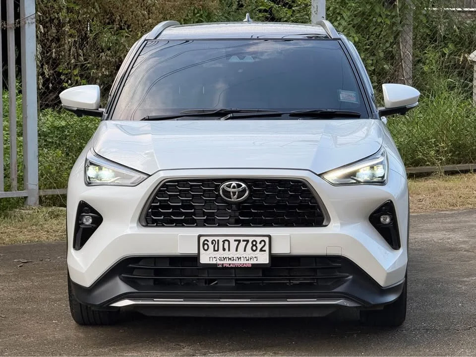 2024 Toyota Yaris Cross AC200 2