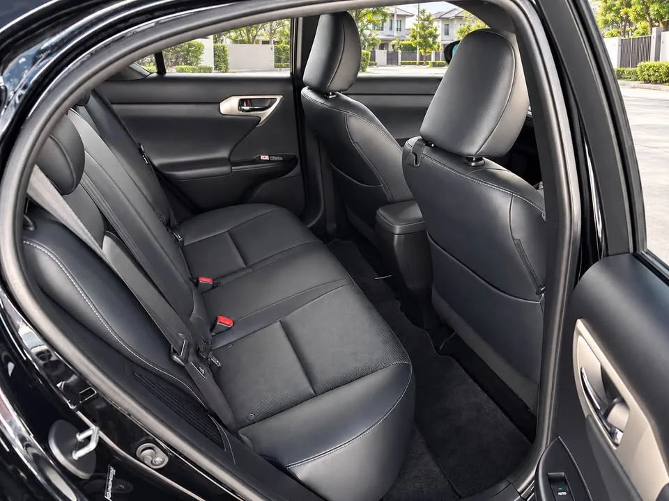 2013 Lexus CT A10 3