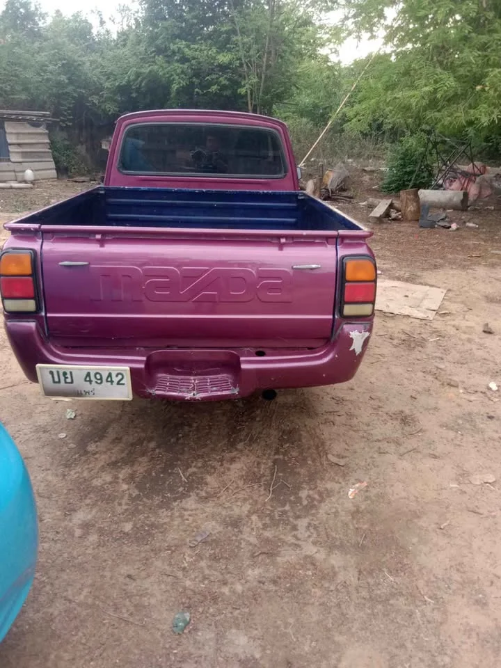 1980 Mazda B-series (Familia) III 2