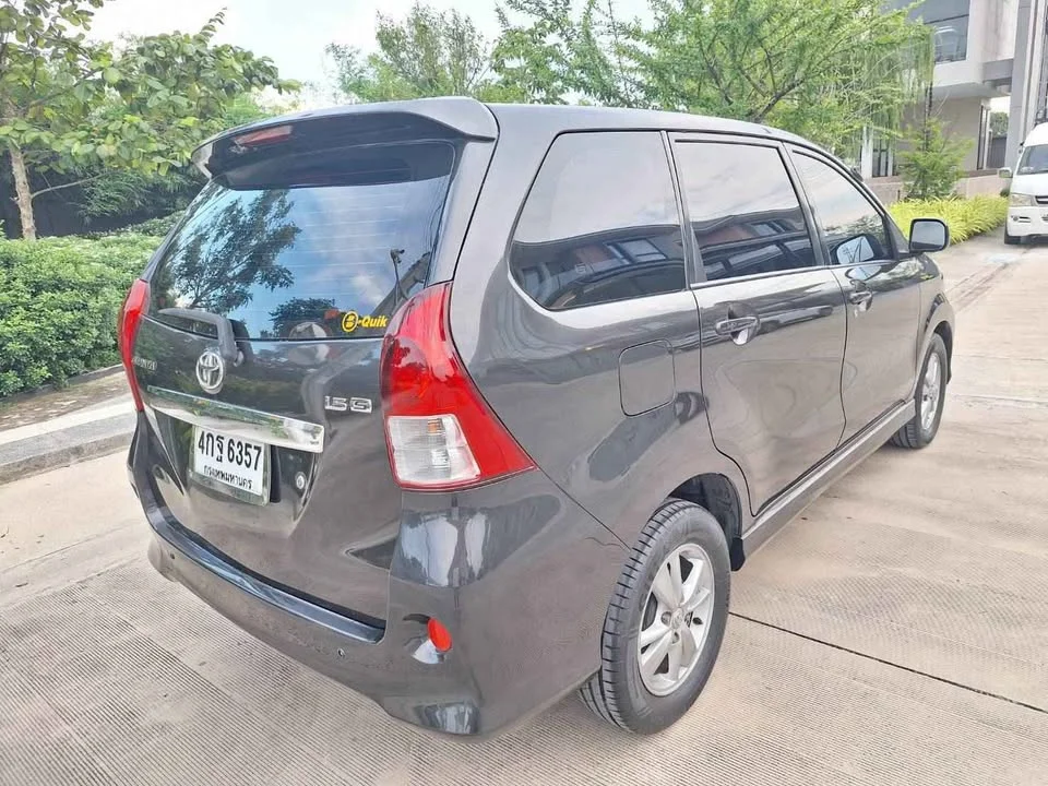 2012 Toyota Avanza II 2