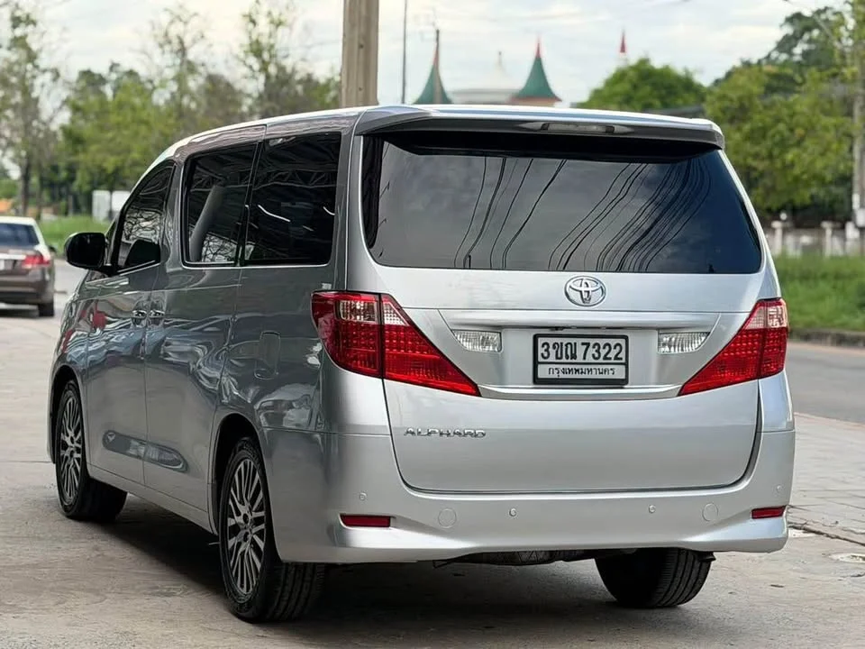 2010 Toyota Alphard, Vellfire II (AH20) 3