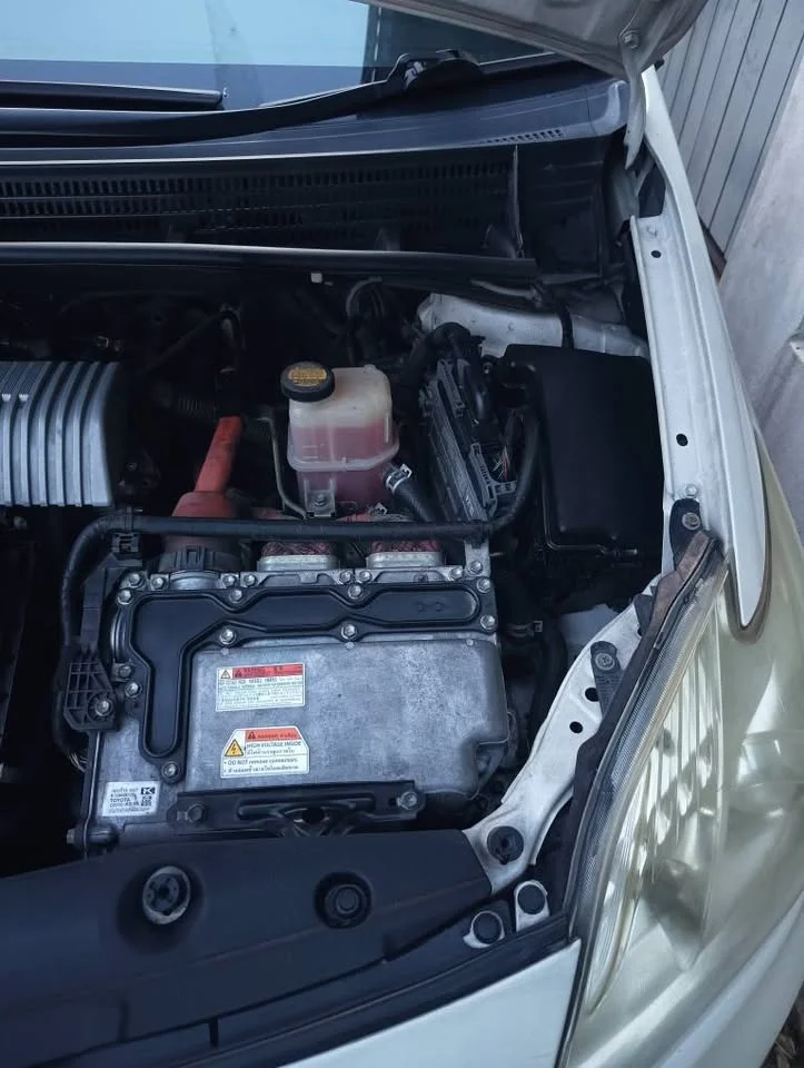 2012 Toyota Prius III 3